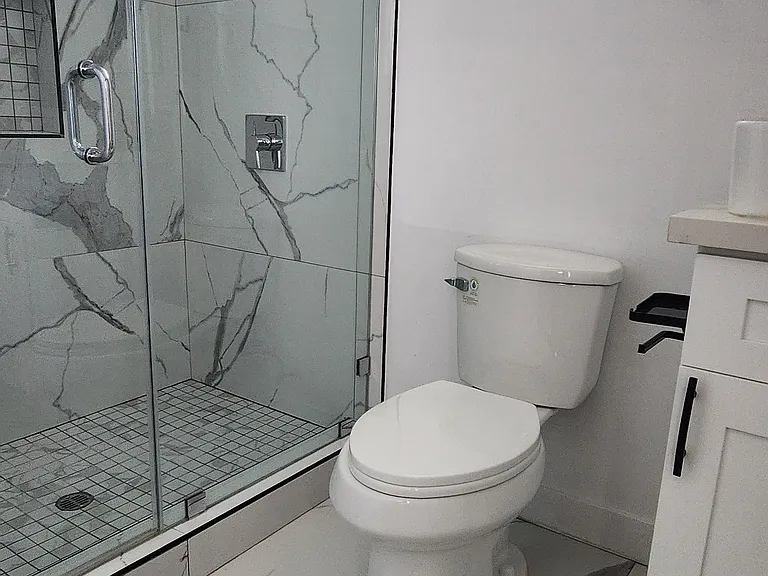 2408 Hauser Blvd — Photo 3