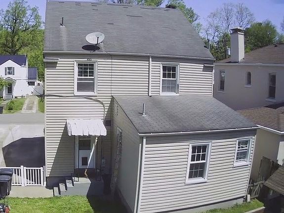 3rd image of 2909 Noyes Ave