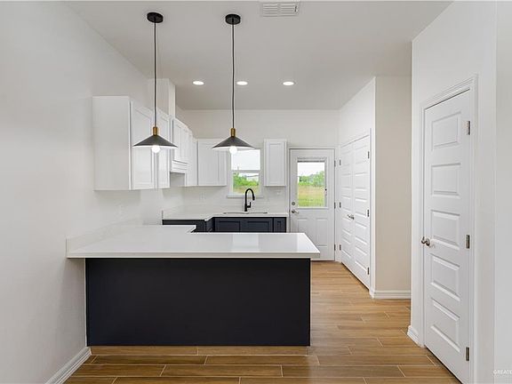 5th image of 7816 S Palo Verde Cir