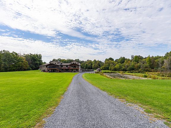 3rd image of 92 Reynolds Rd