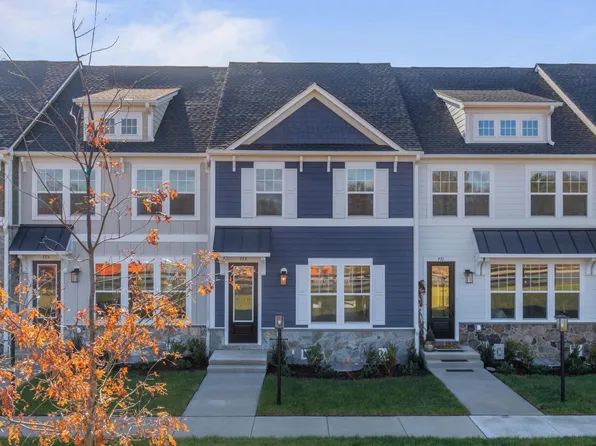 773 Park Ridge Dr, Crozet, VA 22932