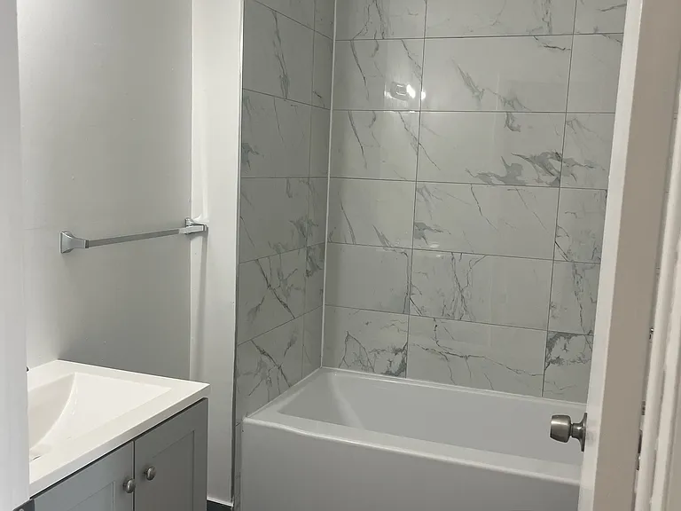 2305 Murray Ave #15 — Photo 4