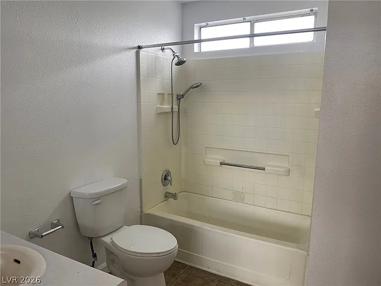 1662 N Lamont St #202 — Photo 14