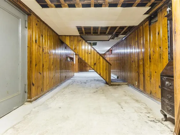 80-15 168th Street image 21 of 30