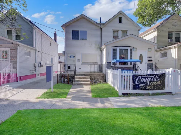 142-16 116th Avenue image 1 of 17