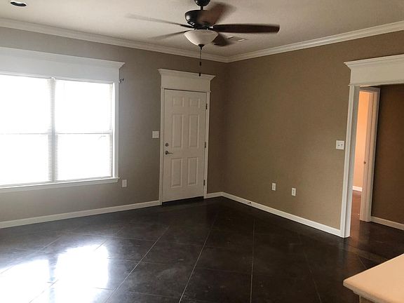 5th image of 1604 Rehoboth Dr