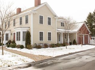 77 South St, Medfield, MA 02052