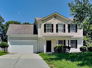 11322 Northwoods Forest Dr, Charlotte, NC 28214