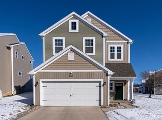 1224 Highland Hl, Lowell, MI 49331