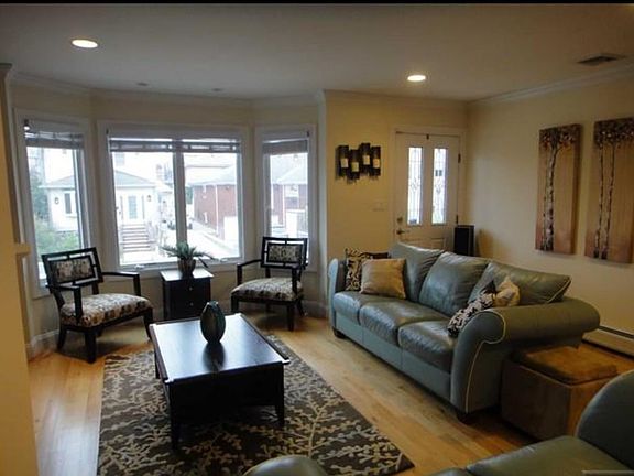 4th image of 83 Columbia Ave
