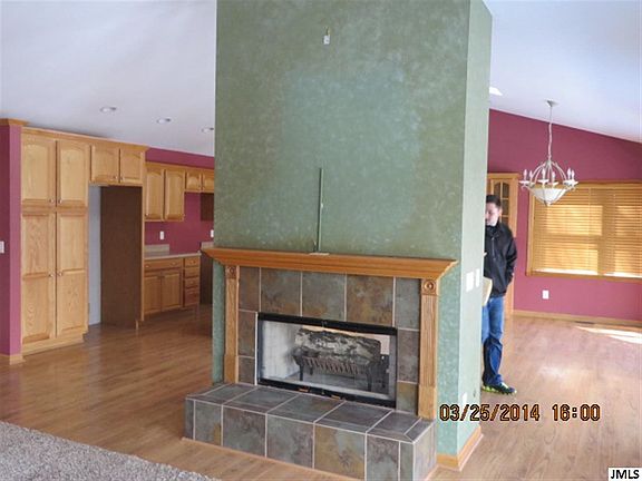 5th image of 144 Southwood Dr