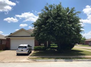 5100 Meridian Ln, Fort Worth, TX 76244