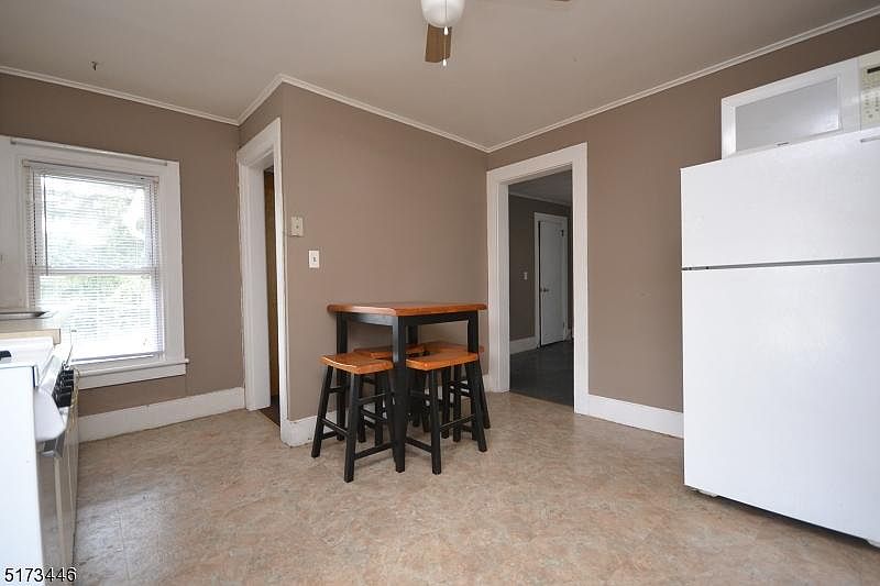 2nd image of 18 Washington St #2