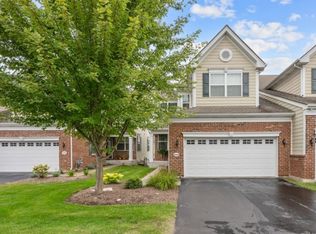 1244 Falcon Ridge Dr, Elgin, IL 60124