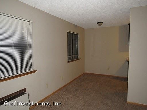 4th image of 1201 River Dr APT 34
