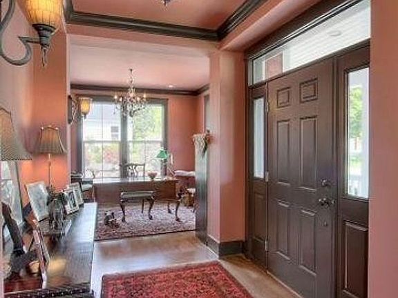 3rd image of 841 Village Cir NW