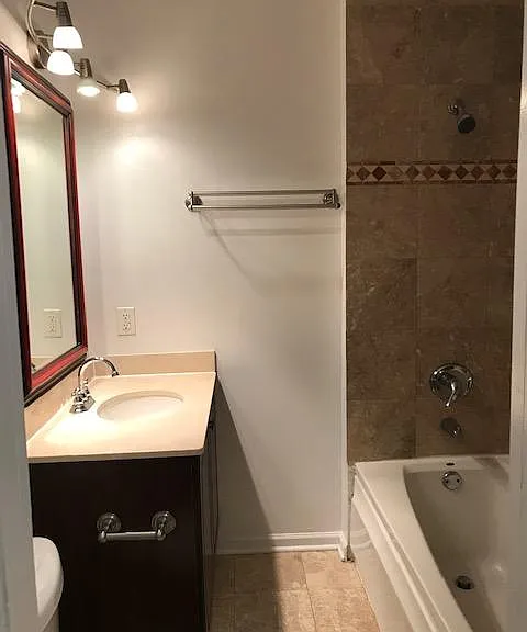 3654 N Marshfield Ave #1 — Photo 5