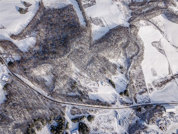 3rd image of Hilltop Dr NW