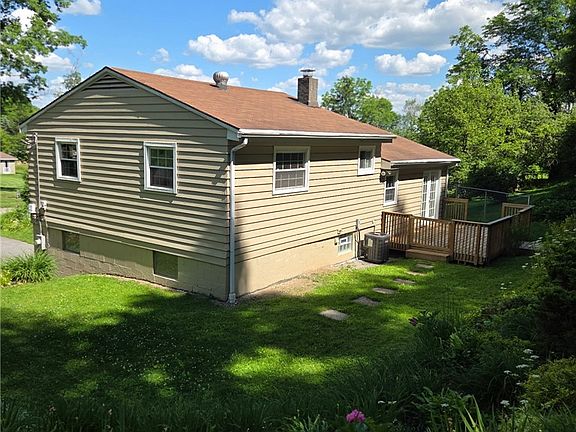 4th image of 107 McKenna Dr