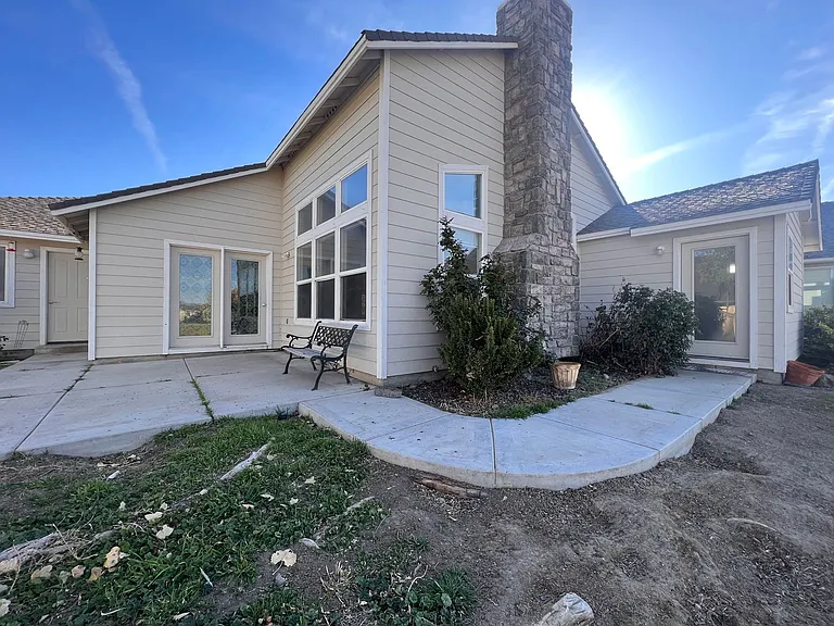 588 Wedge Ln — Photo 31