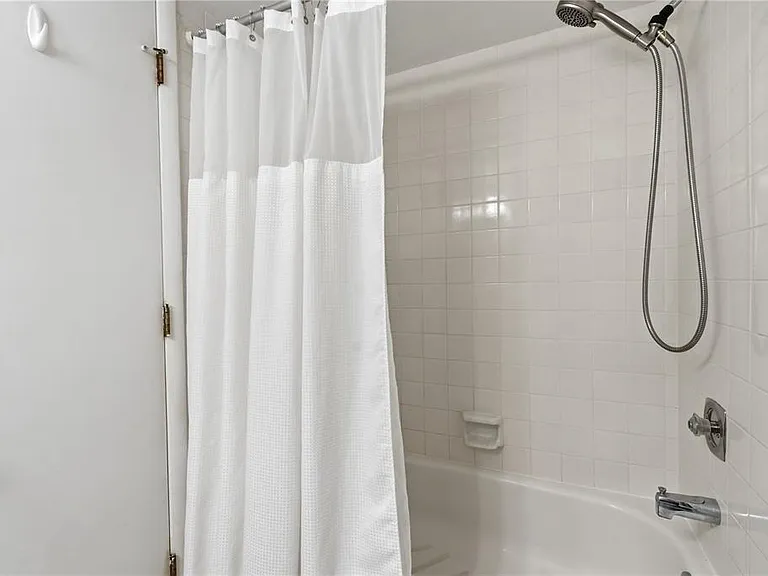 240 Cypress Ln #240 — Photo 19