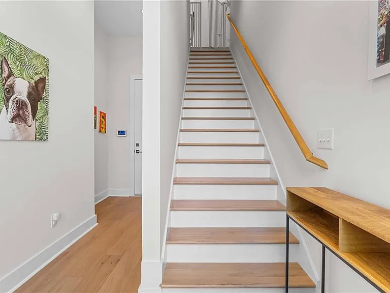15 Daniel St SE #1 — Photo 5