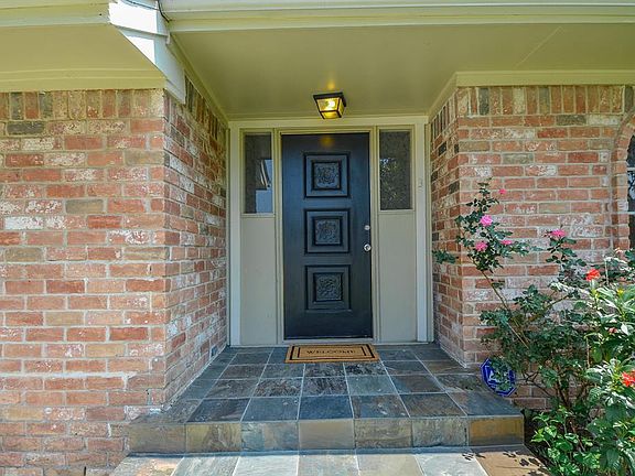 3rd image of 11522 Dorrance Ln