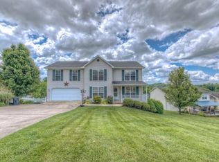 104 Celebrity Ct, Bristol, VA 24202