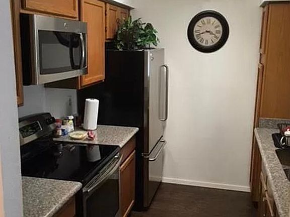 4th image of 7313 Gulf Fwy APT 107