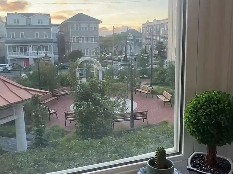 11 S Nashville Ave #B4 — Photo 2