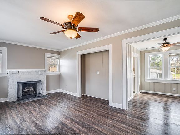 4th image of 108 Crittenden Ave