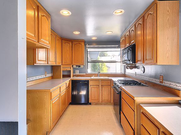 Functional Kitchen!