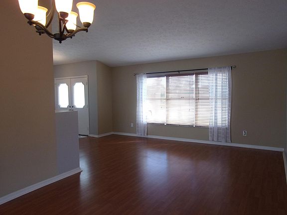 5th image of 1586 SE Cownie Street