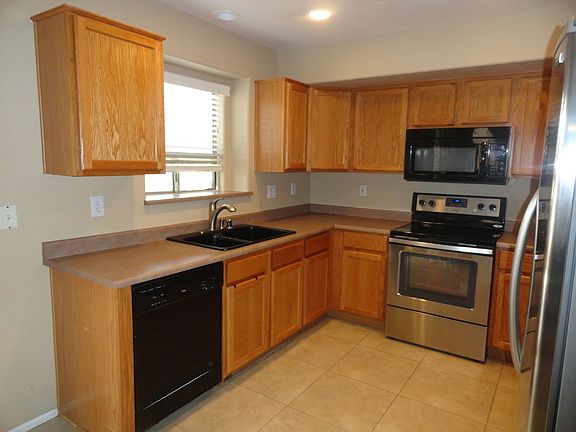 5th image of 6102 S Black Hills Way
