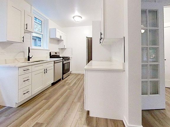 5th image of 4608-12 N Hermitage Ave #4610-2W