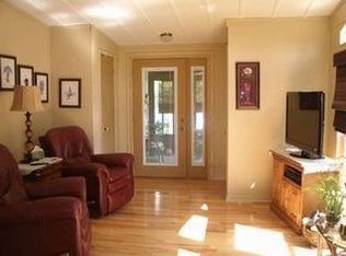 160 Formosa Island Rd, Leesburg, FL 34788