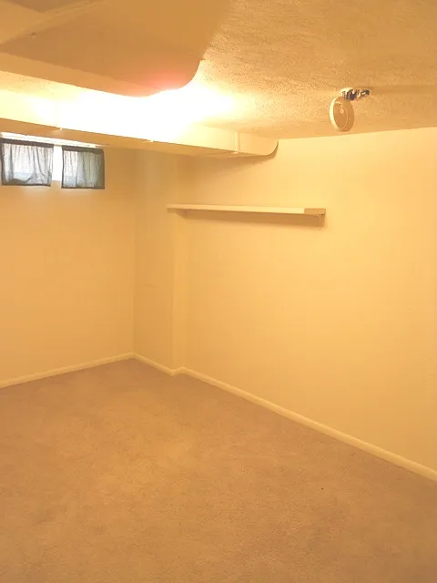 Building Photo 5