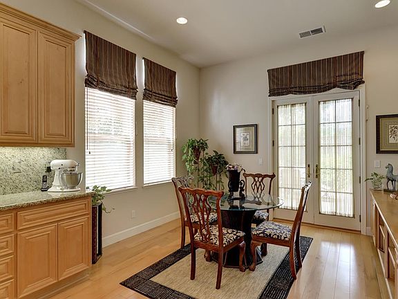 3rd image of 123 Verde Ct