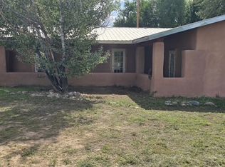 6 Escuelita Ln, Santa Fe, NM 87506