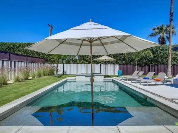 518 S El Cielo Rd #3, Palm Springs, CA 92264