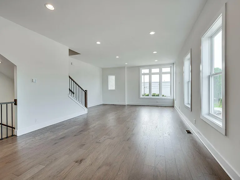 660 Hamilton Ave — Photo 18