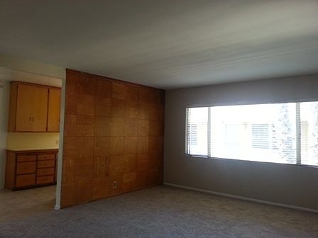 4th image of 1828 E 5th St APT 10