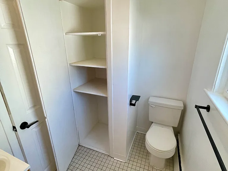 310 Washington St #4 — Photo 10