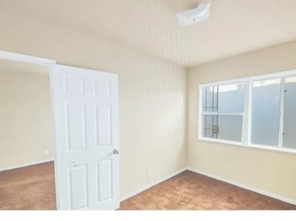 439 E 55th St, Long Beach, CA 90805