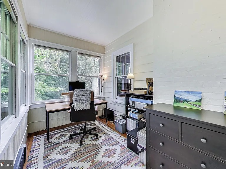 5809 Grosvenor Ln — Photo 18