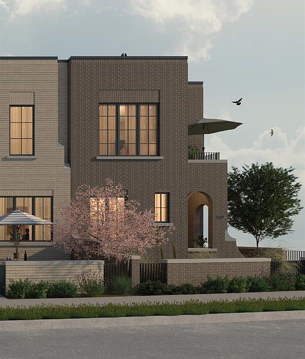 1st image of 502 NE 2nd St