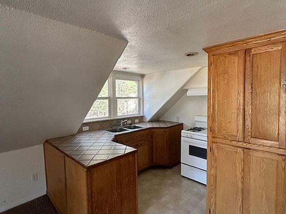5th image of 504 W Sherwood Blvd #B