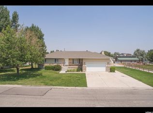 386 W Redberry Rd, Draper, UT 84020