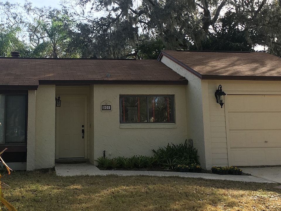 1st image of 201 Colombo Dr