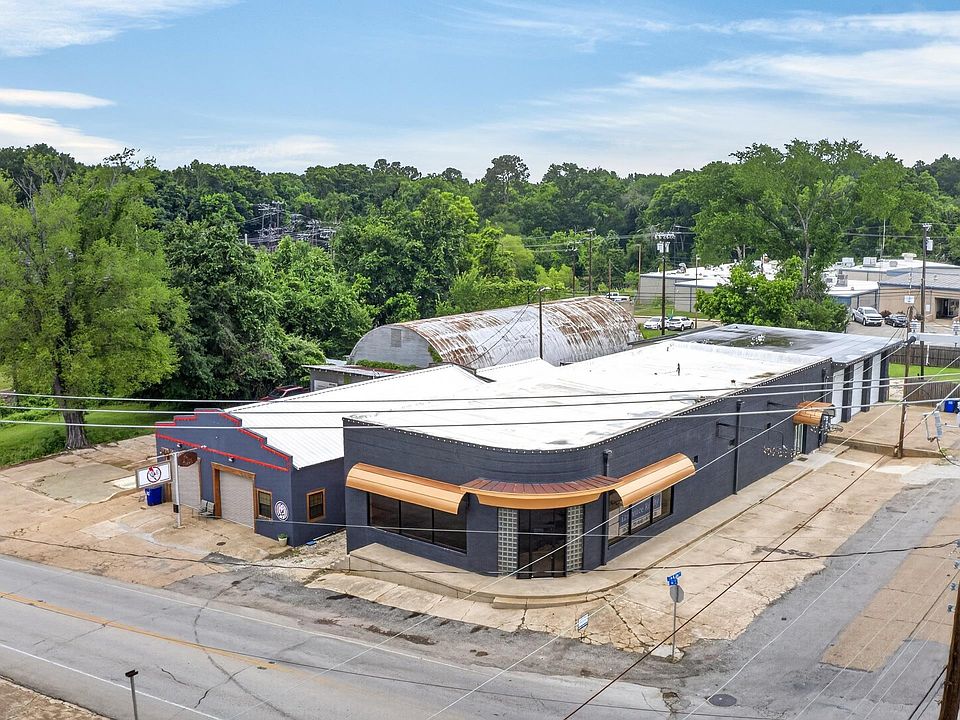 1st image of 112 E Goliad Ave